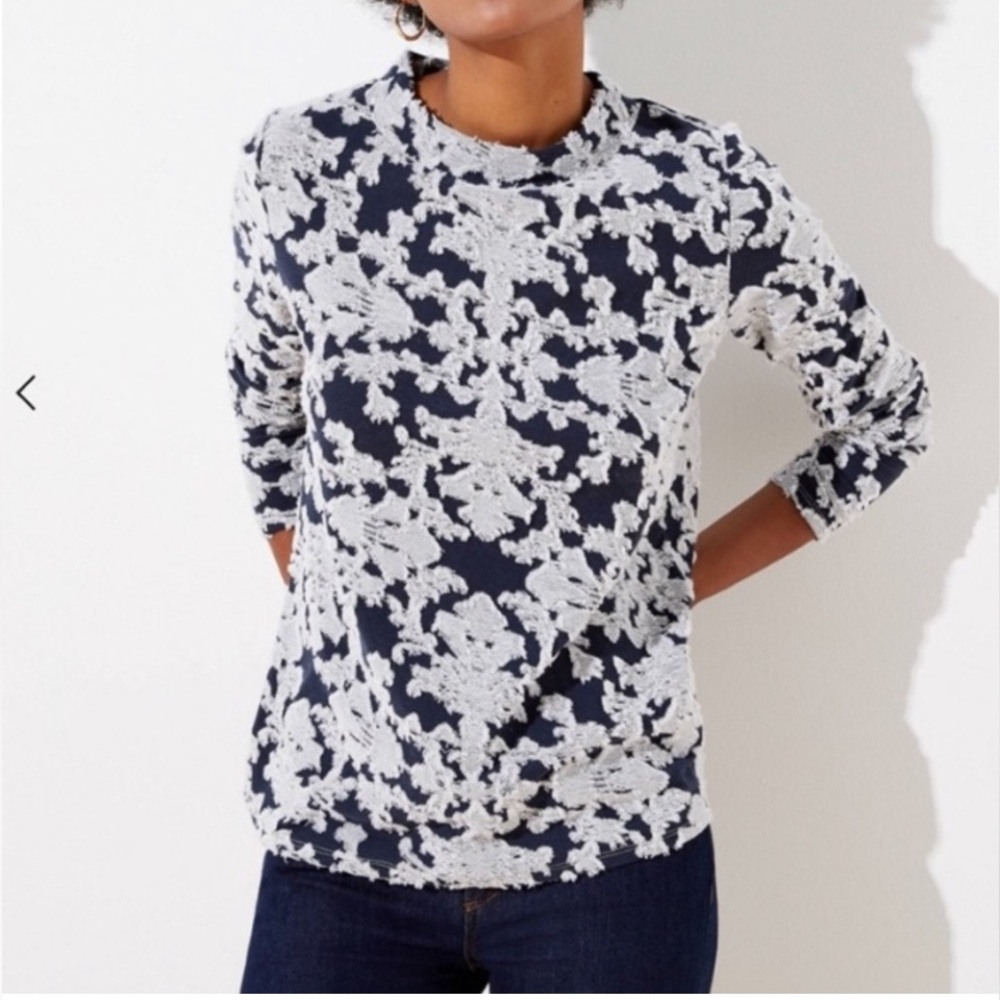 LOFT Size Small Navy/White Mock Neck Eyelash Knit Long Sleeve Flirty Top